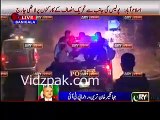 Yeh p.a.g.g.a.l hogaye hain , kya yeh jamhuriyat hai :- Kashif Abbasi & Dr.Shahid Masood bashes Islamabad police's crack