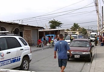 Una mujer y su hijo resultaron heridos por no dejarse robar