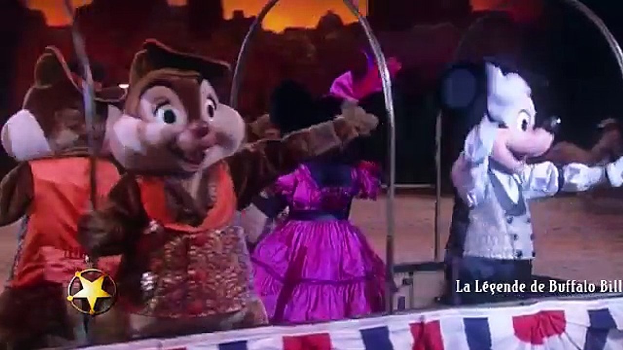 La Légende de Buffalo Bill avec Mickey et ses amis ! fête Noël à Disney Village