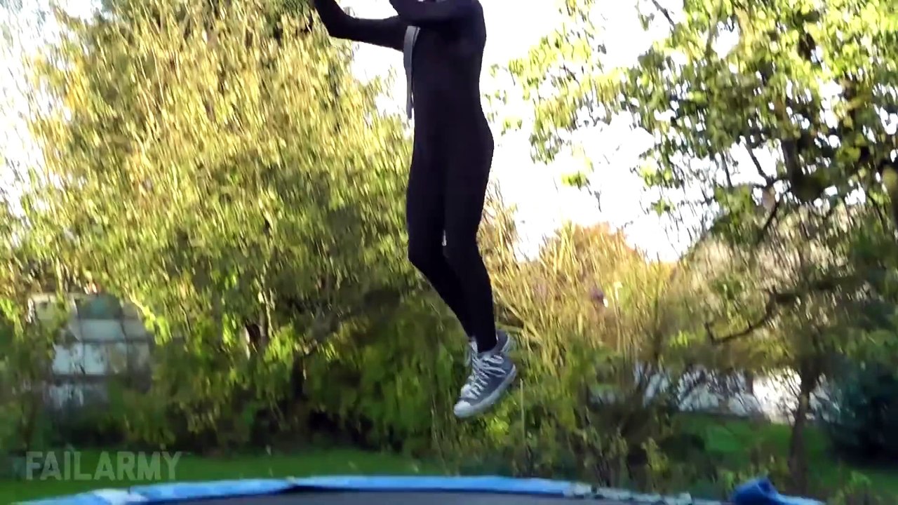 Best Halloween Costume Fails and Scare Pranks By FailArmy    Trick or Treat