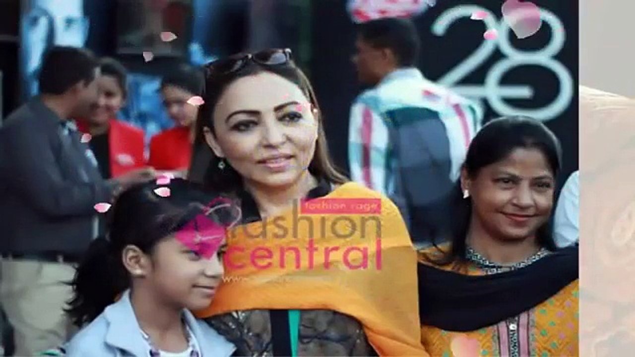 TUM KON PIYA CAST SALARY Include AYEZA KHAN AND IMRAN ABBAS 2016