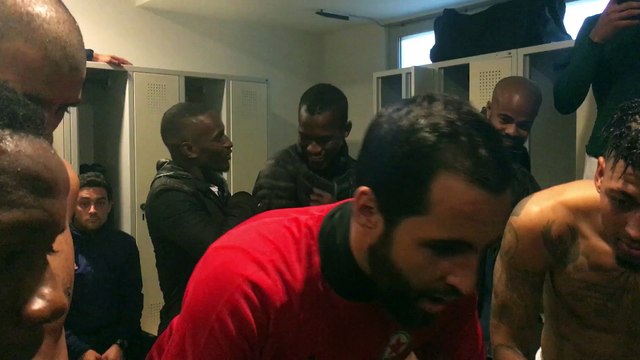 Le cri de guerre après la victoire face à Tours 3-1 28/10