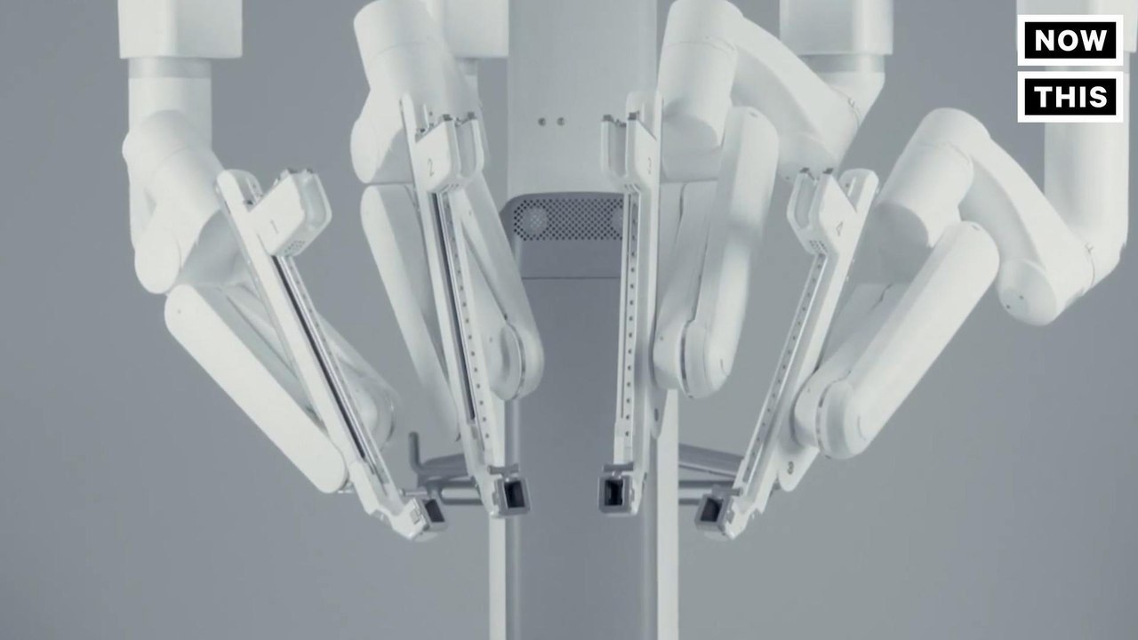 This Robot Can Remove Tumors