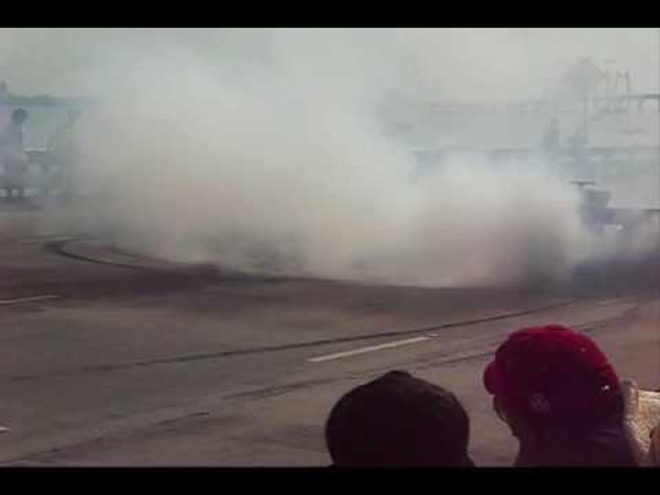 Red Bull F1 Car At Bandra-Worli Sealink Motorbeam.com