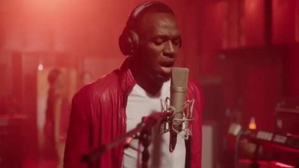 Usain Bolt ataca de cantor e grava clipe de música