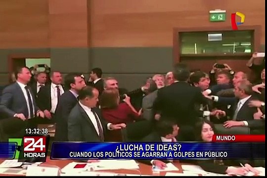 Cuando los políticos se agarran a golpes en público