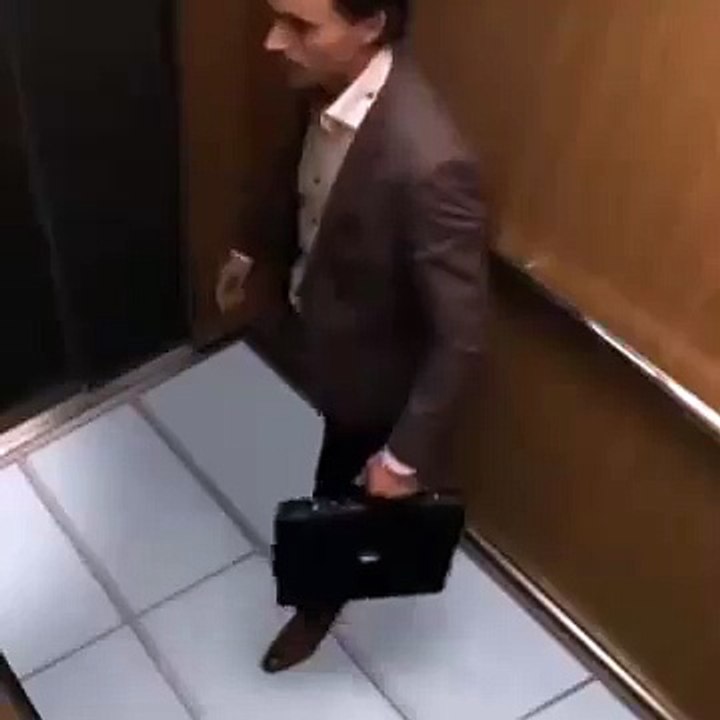 Amazing Lift Prank