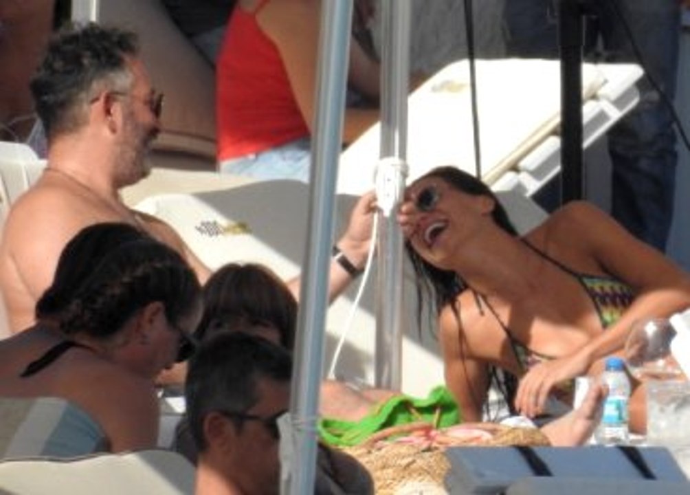 Ebru Şallı'dan Cem Yılmaz Yorumu: Adam Gibi Adam