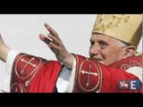 Escândalos sexuais e pressão para governar teriam levado à renúncia do Papa