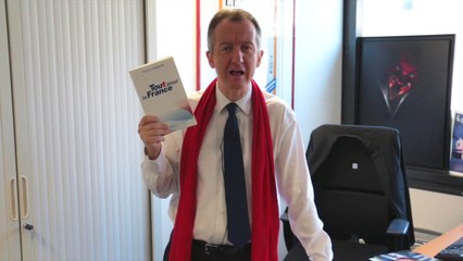 Avec son ouvrage, Nicolas Sarkozy veut rassembler les plus droitiers des Français - L'édito de Christophe Barbier