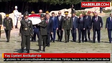 Yaş Üyeleri Anıtkabir'de