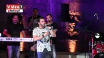 محمد رشاد يحيى أقوى حفلاته بمهرجان محكى القلعة للموسيقى والغناء
