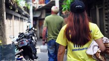 Ces sauveteurs font une découverte horrible en s'approchant d'un trou insalubre. Ils sont sous le choc