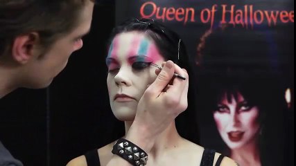 How to look like Elvira