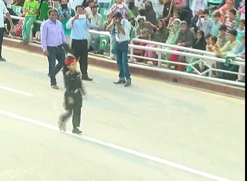 child pried at wagha border