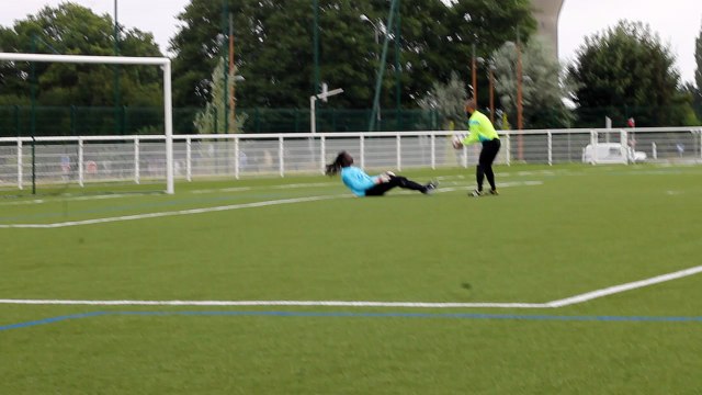 Le sérieux de nos deux gardiens à la mi temps du match contre Mesnil Esnard
