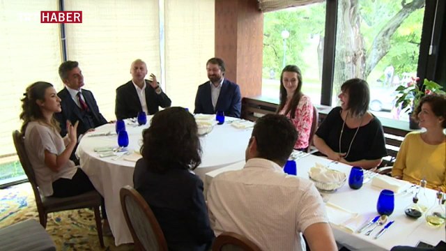 TRT Genel Müdürü Göka Saraybosna'da Bakir İzzetbegoviç'le görüştü