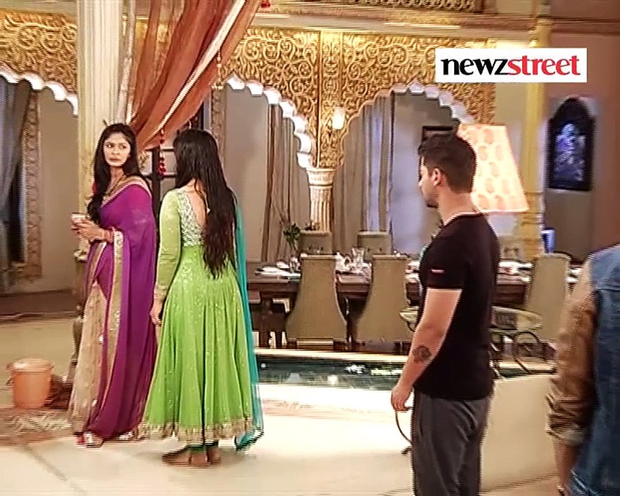 LOVE TWIST IN UDAAN