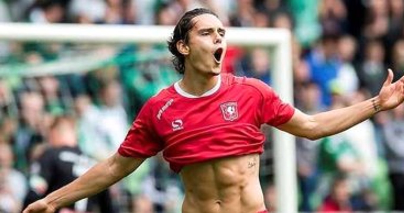 Manchester City, Hat-Trick Yapan Enes Ünal'ı Tebrik Etti