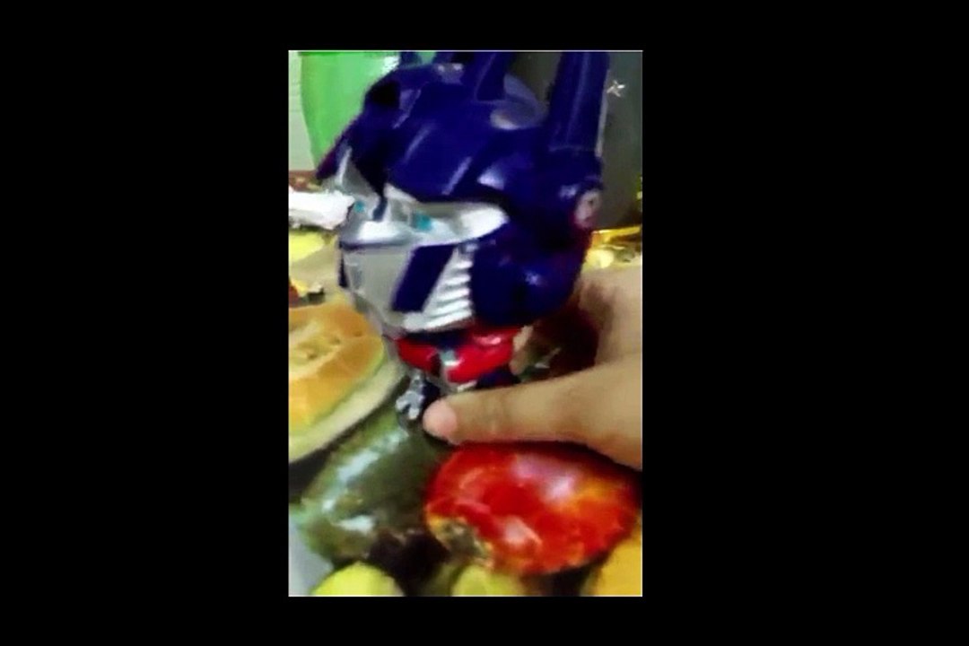 Transformer to car toy