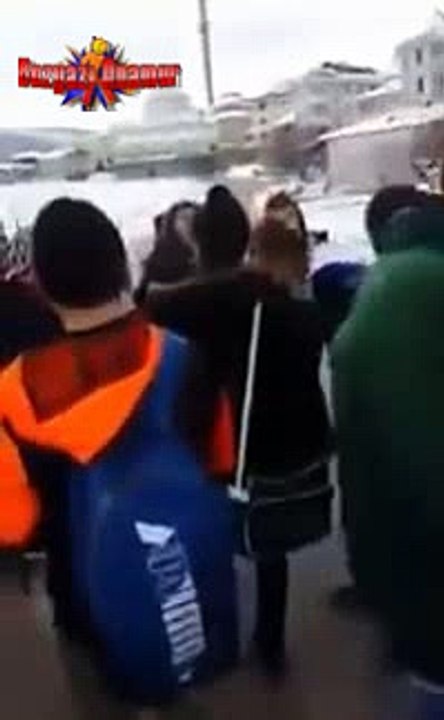 Bıçaklı, Silahlı, Köpekli Kız Kavgası (Bol Küfür İçerir)