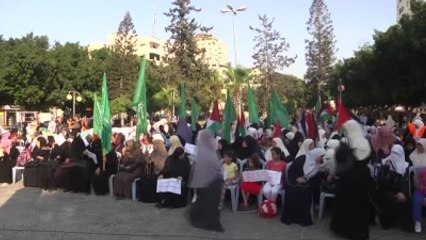 Gazze'de Kadınlar, Mısır'da Kaçırılan 4 Filistinli Gencin Bulunması İçin Eylem Yaptı