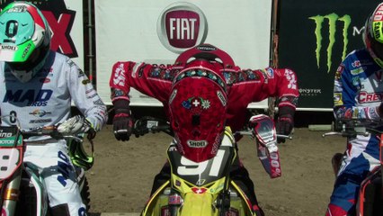 Unstoppable Max Anstie #99 fight with Jeremy Seewer #91 at MXGP of Switzerland - presented by iXS 2016