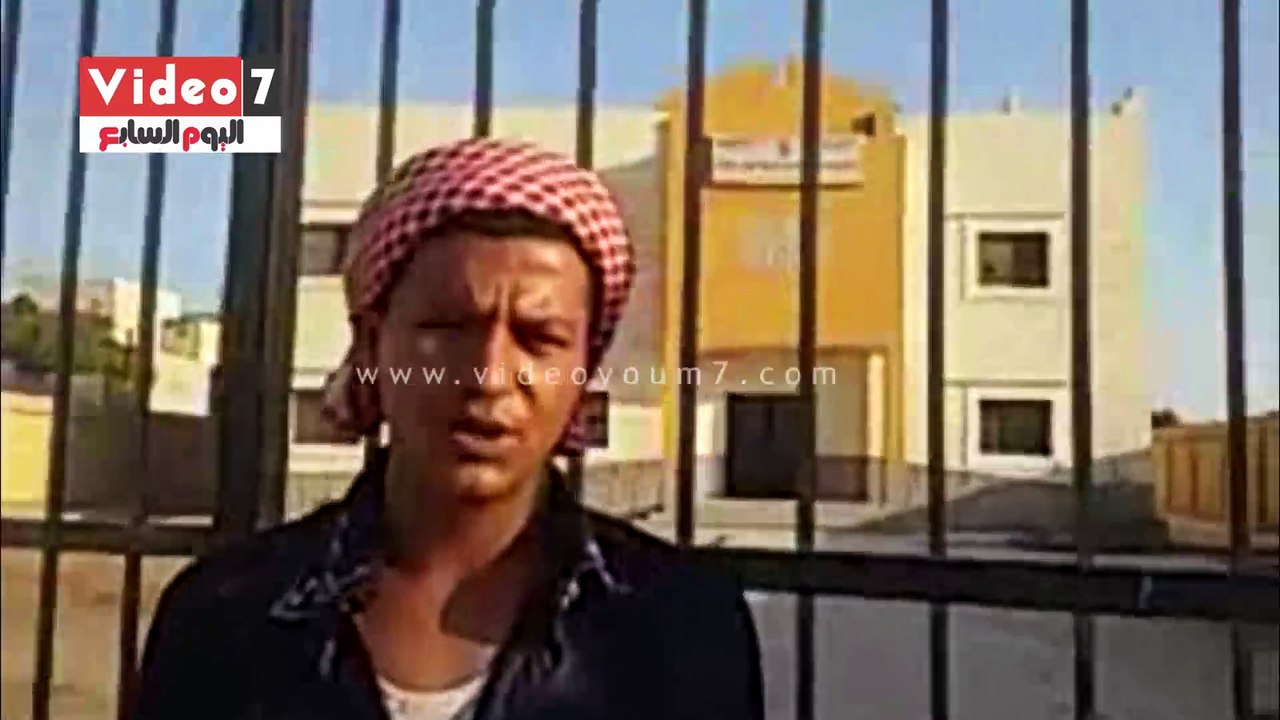 بالفيديو.... وحدة صحية بإحدى قرى بنى سويف مغلقة بالضبة والمفتاح