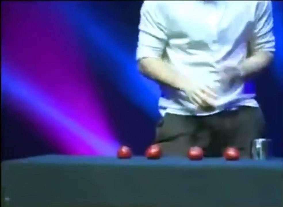 The fastest hands - Magic trick