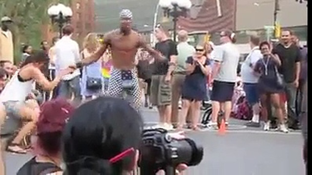 FLEXIBLE MAN