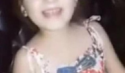 Mutlu bir şekilde şarkı söylüyordu, saniyeler sonra bomba patladı