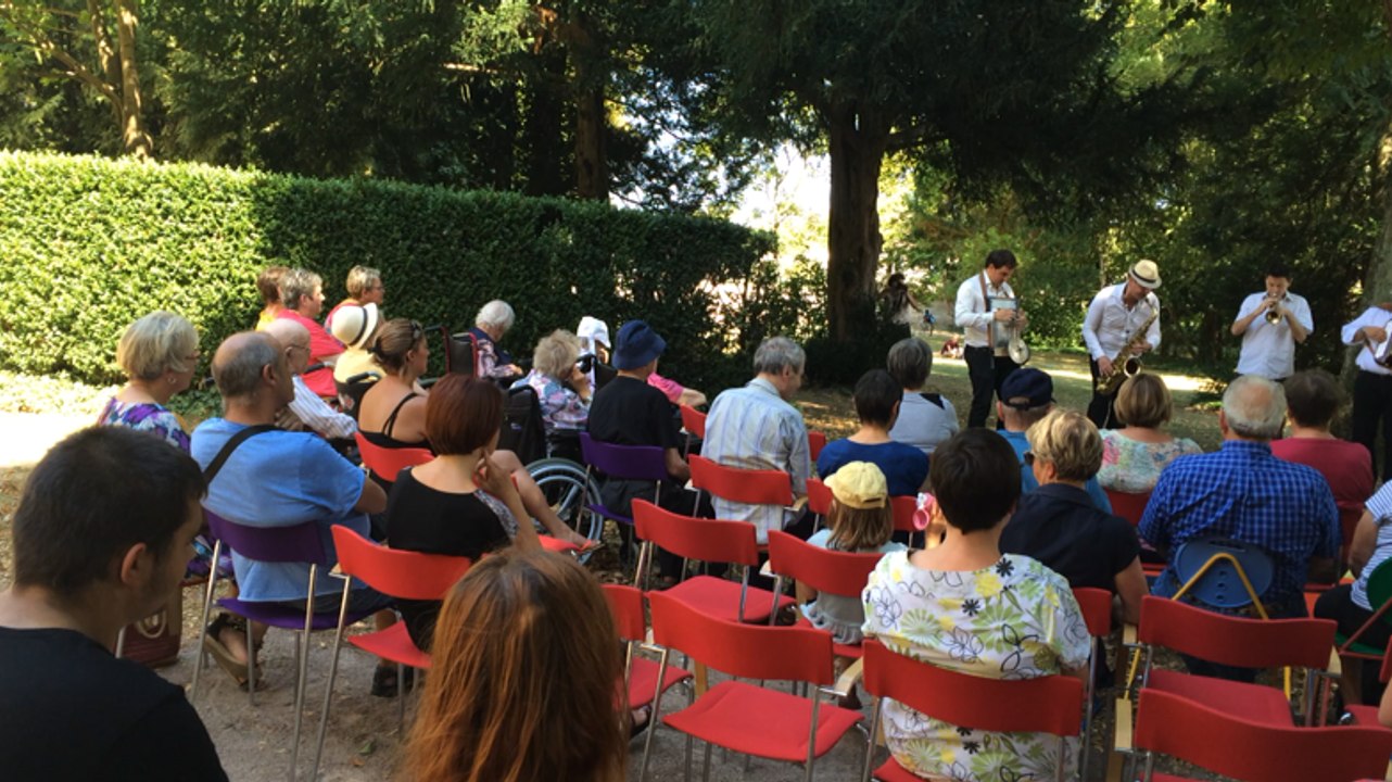 Les Escrocs mécanos ressortent leurs vieilles chansons