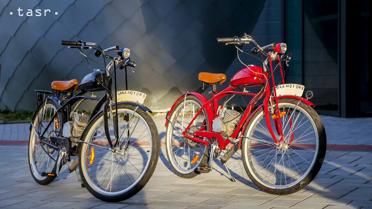 FABLAB BRATISLAVA : Bratia Furkovci skonštruovali prvý slovenský motobicykel 