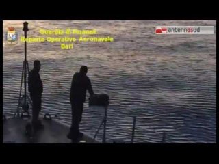 TGSRVago23 lecce sequestro droga su acquascooter