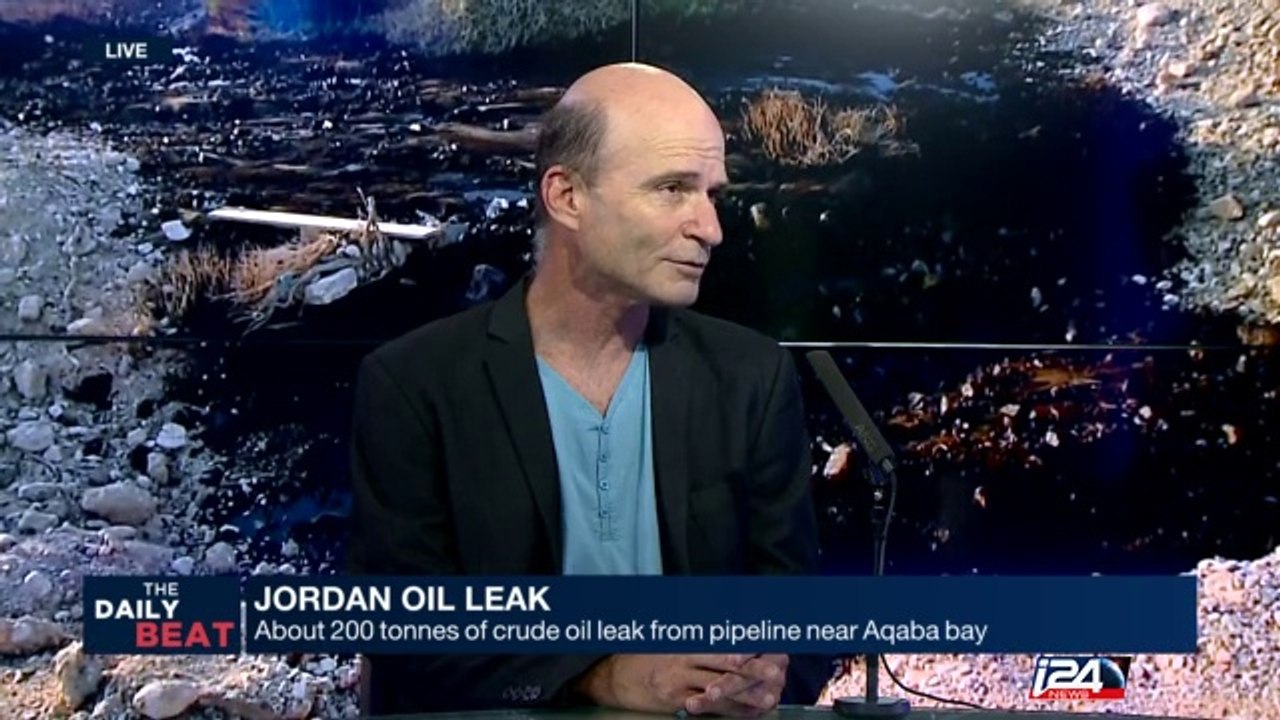Jordan oil leak : about 200 tonnes of crude oil leak from pipeline near Agaba bay