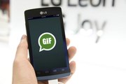 Como enviar gifs por whatsapp