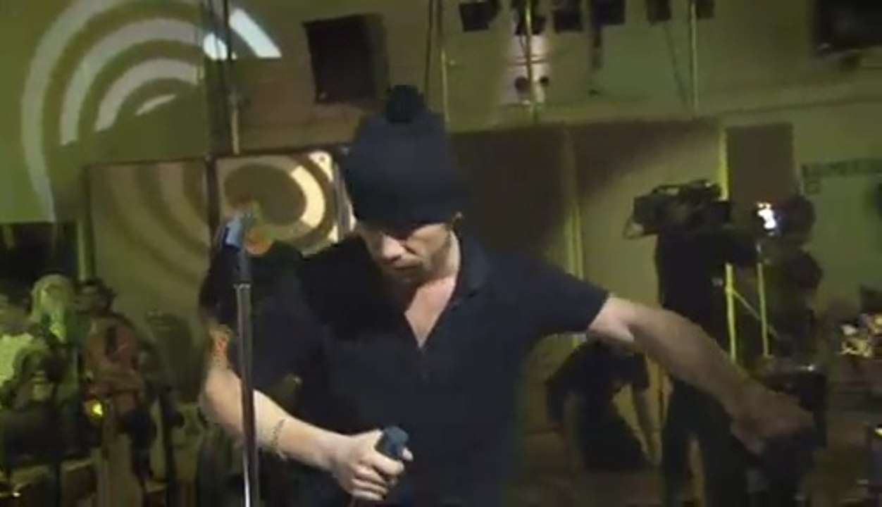 Woke up with this song in my mind. One of my all time favorite bands. It has the funkiest baseline. Turn it up and start your day