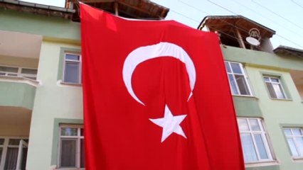 Şehit Uzman Çavuş Onur Alkan Babaevinde Yas Var