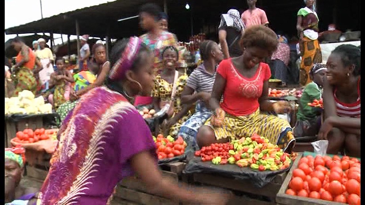 Le flash de 18h de RTI1 avec du 24 août 2016 avec Fatou Fofana
