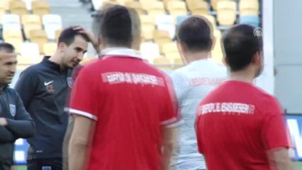 Medipol Başakşehir, Shakhtar Donetsk'le Oynayacağı Maçın Hazırlıklarını Tamamladı