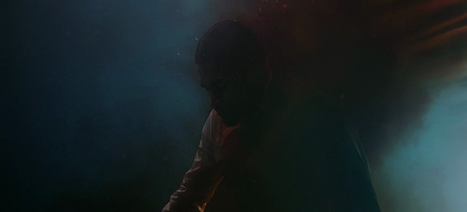 Blood in the Water    -    trailer