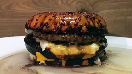 ¿Qué pasa si le echas ácido sulfúrico a una hamburguesa?