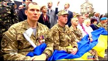 Ukraine : President Poroshenko strikes martial tone on Independance Day