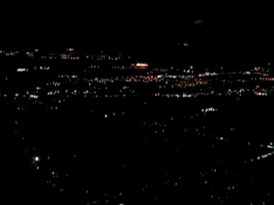vol de nuit au dessu de Montréal