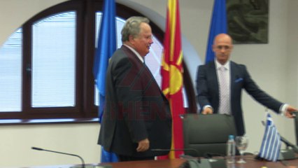 Ministri grek në Shkup, Emri as që zihet me gojë