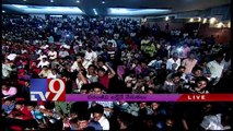 Allu Arjun's Chiranjeevi dialogue @ Chiru Birthday bash-Trendviralvideos