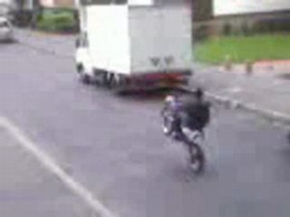 YZ