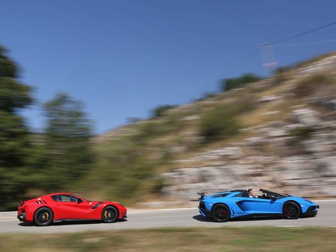 Exclusif : la Ferrari F12berlinetta tdf VS Lamborghini Aventador SV