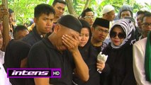 Antar Jenazah Istri ke Peristirahatan Terakhir, Tangis Tukul Pecah - Intens 25 Agustus 2016