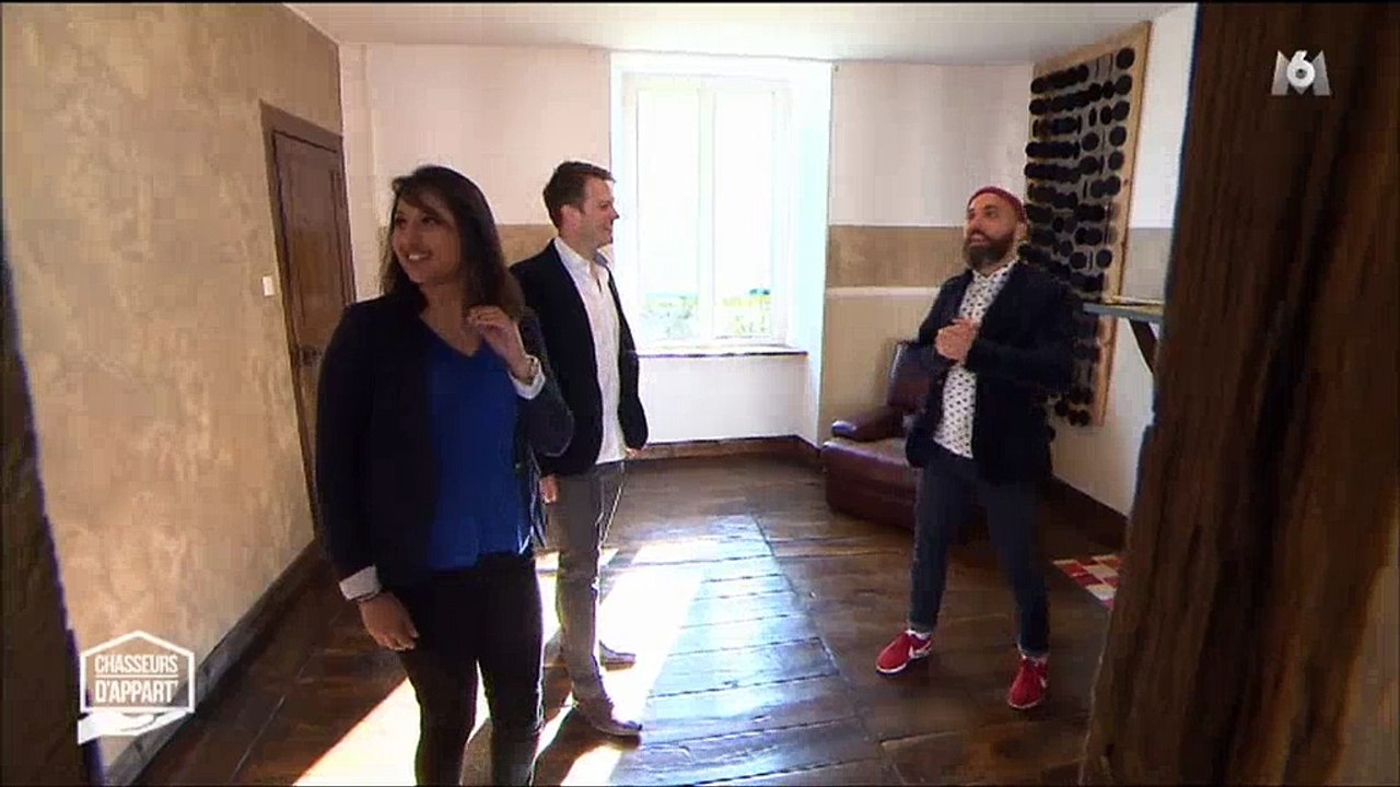 La réaction des clients surprend Stéphane Plaza dans "Chasseurs d'appart" - Regardez